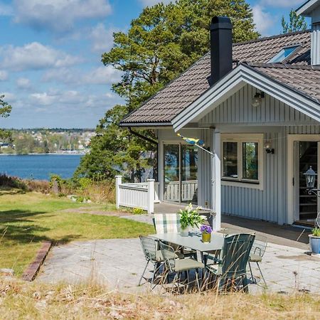 Elegant Home With Stunning Sea View And Garden Ville de Ville de Stockholm Extérieur photo