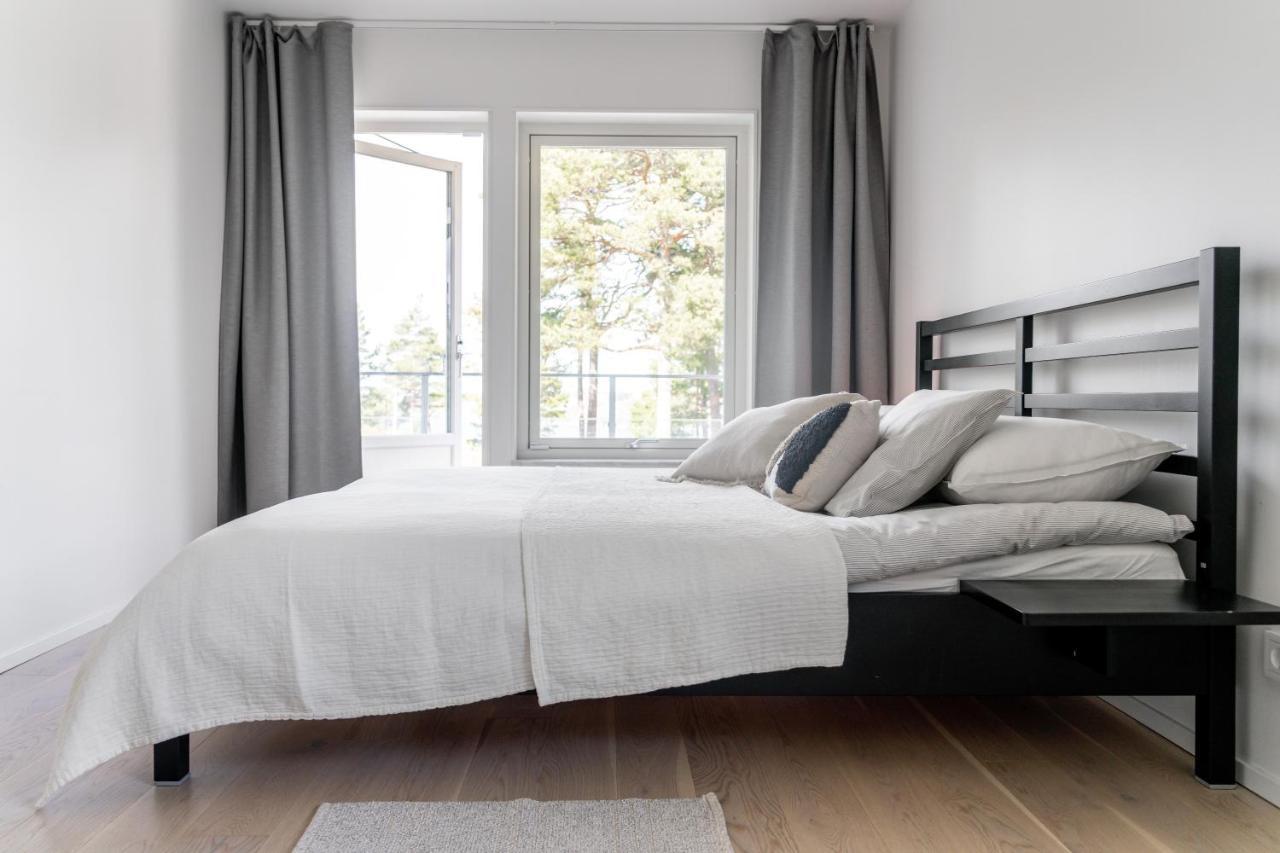 Elegant Home With Stunning Sea View And Garden Ville de Ville de Stockholm Extérieur photo